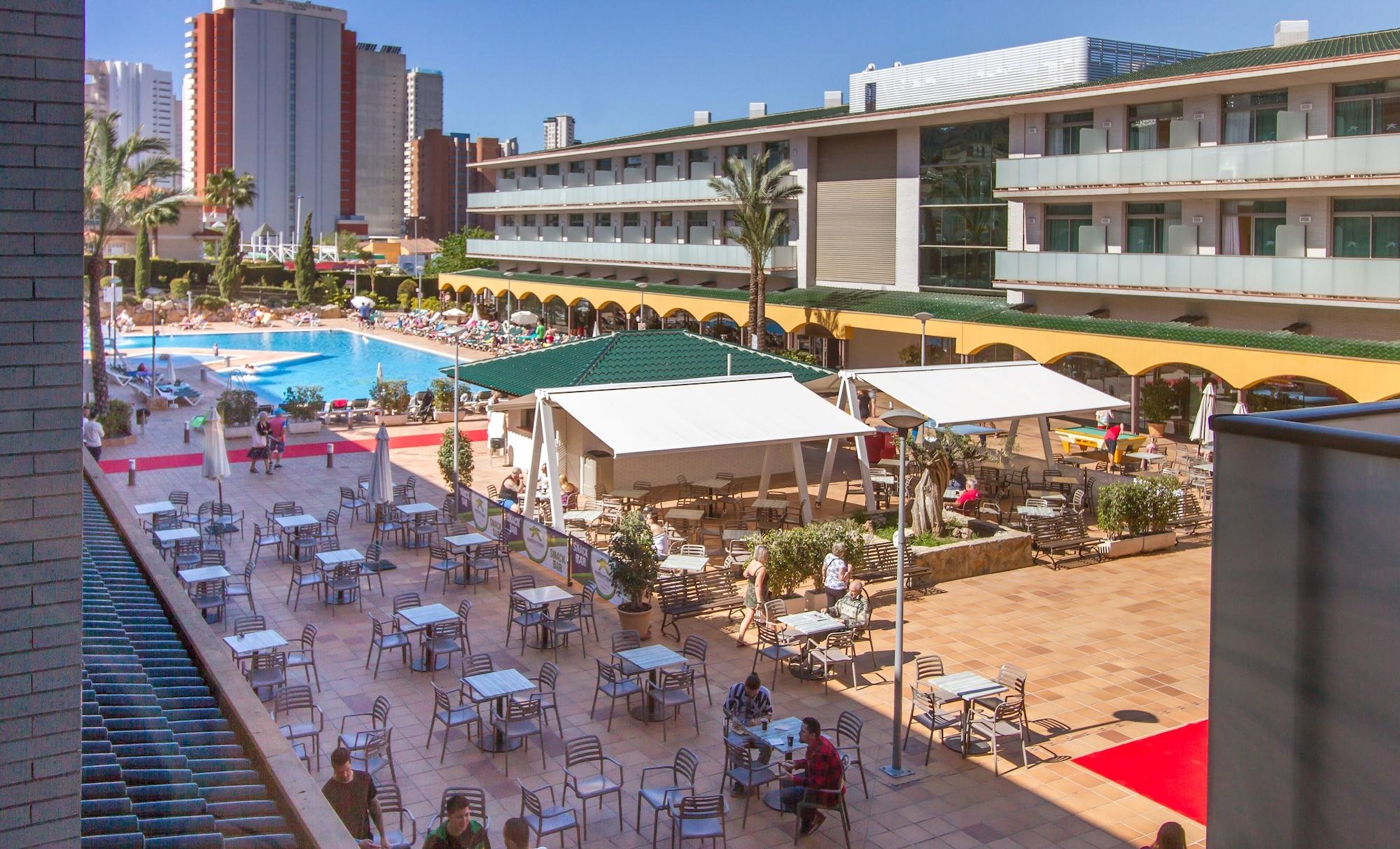 Hotel Mediterraneo Бенидорм Екстериор снимка